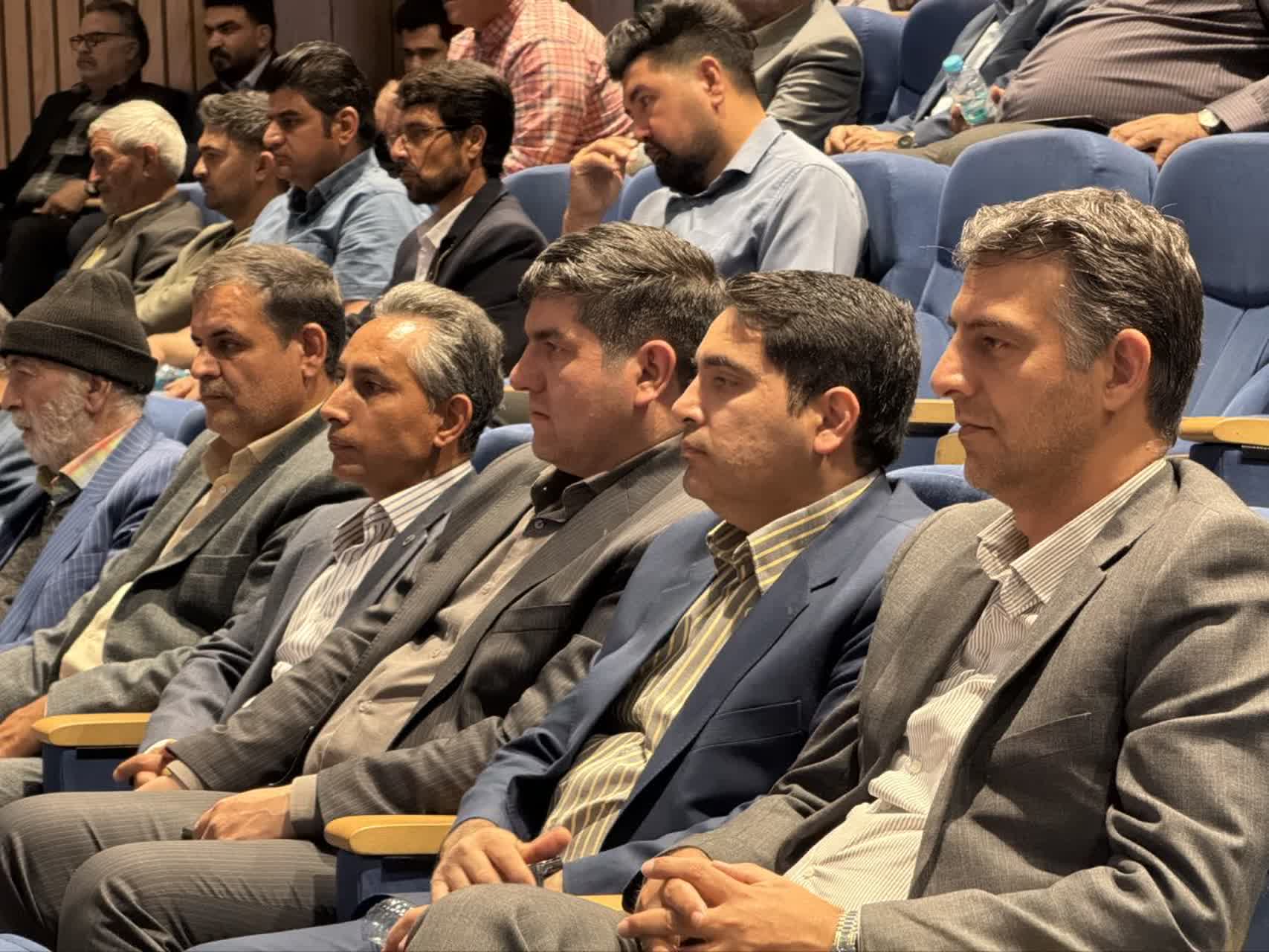 همایش «روز ملی شورا‌ها» و بیعت با رهبر انقلاب در مشهد