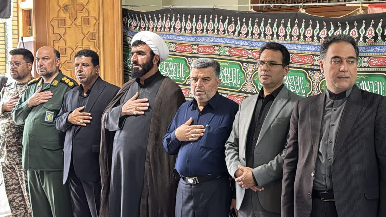 مراسم بزرگداشت سومین روز خاکسپاری قائد عظیم‌الشأن جهان اسلام حضرت آیت‌الله‌العظمی شهید امام خامنه‌ای (رض) و اعضای خانواده، در مسجد صاحب‌الزمان (عج) شهر طرقبه
